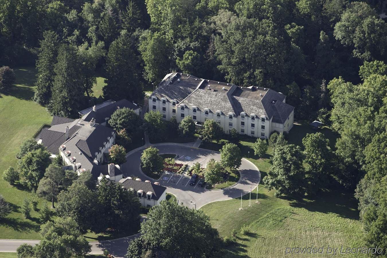 The Windermere Manor Hotel & Conference Center London Exterior photo