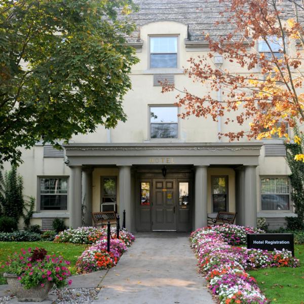 The Windermere Manor Hotel & Conference Center London Exterior photo
