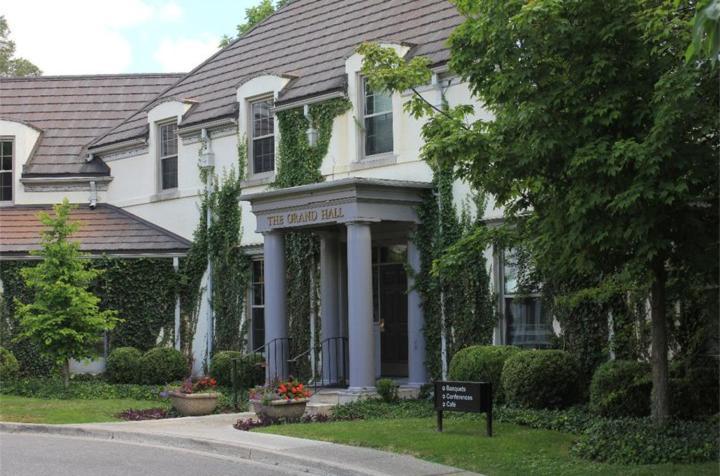 The Windermere Manor Hotel & Conference Center London Exterior photo